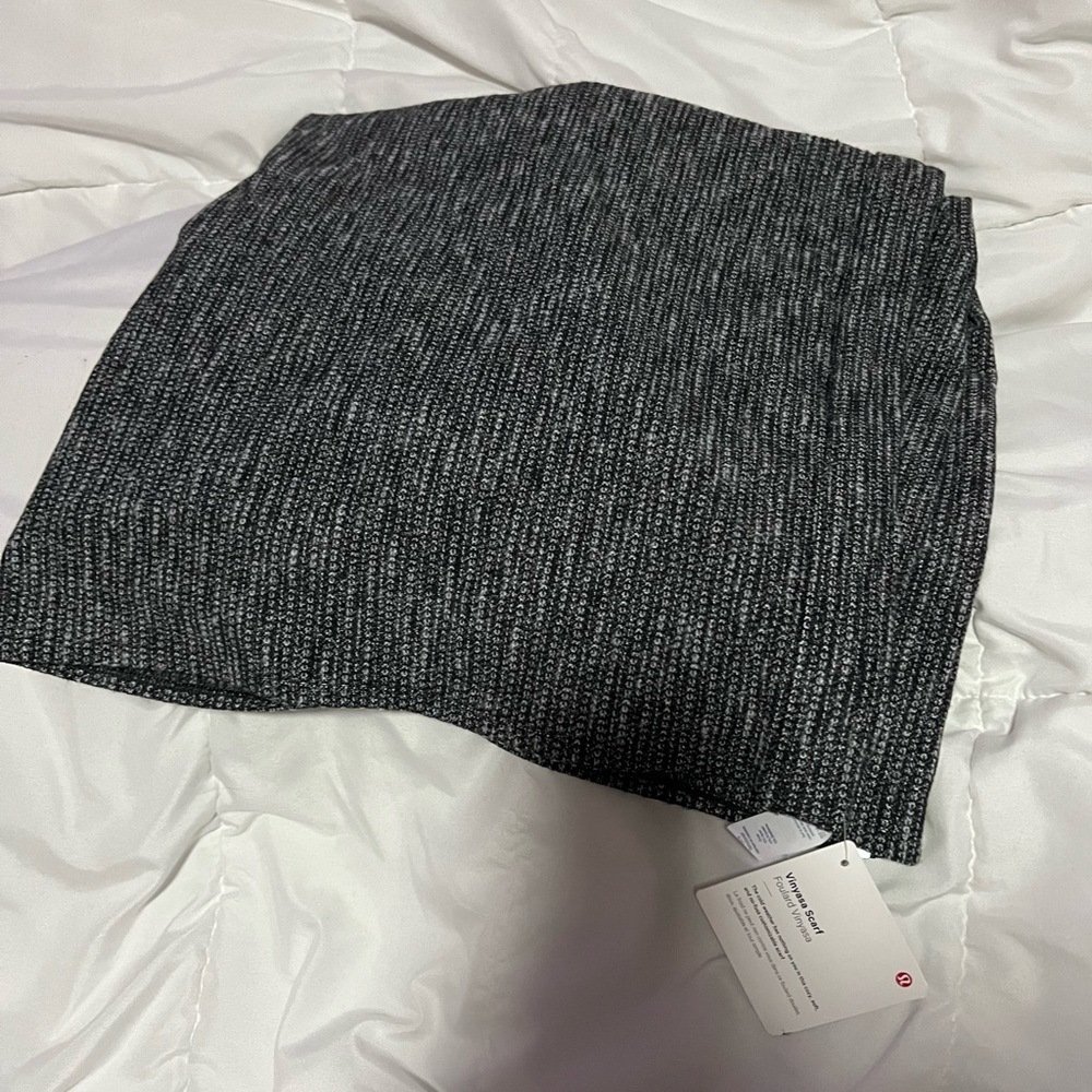 Lululemon vinyasa scarf